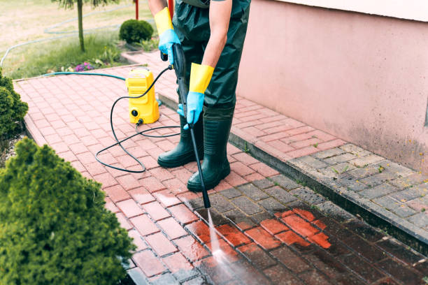 Best Restaurant Pressure Washing  in Hutchinson, KS